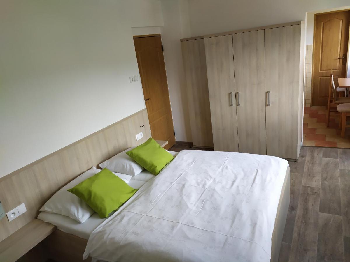 Apartmány Okoun Velké Losiny Esterno foto